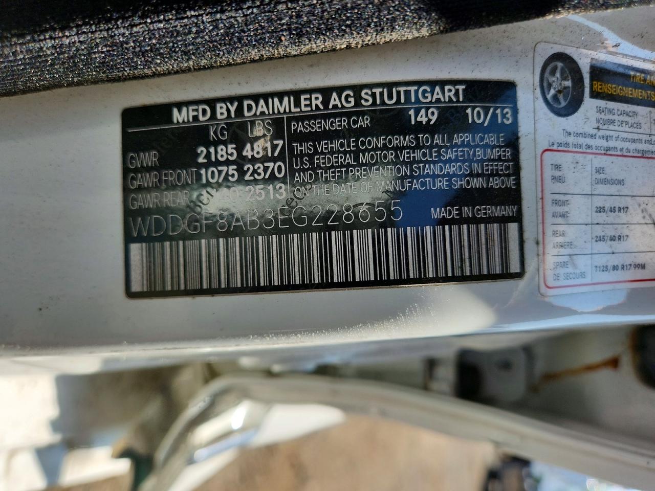 2014 Mercedes-benz C 300 4matic White vin: WDDGF8AB3EG228655