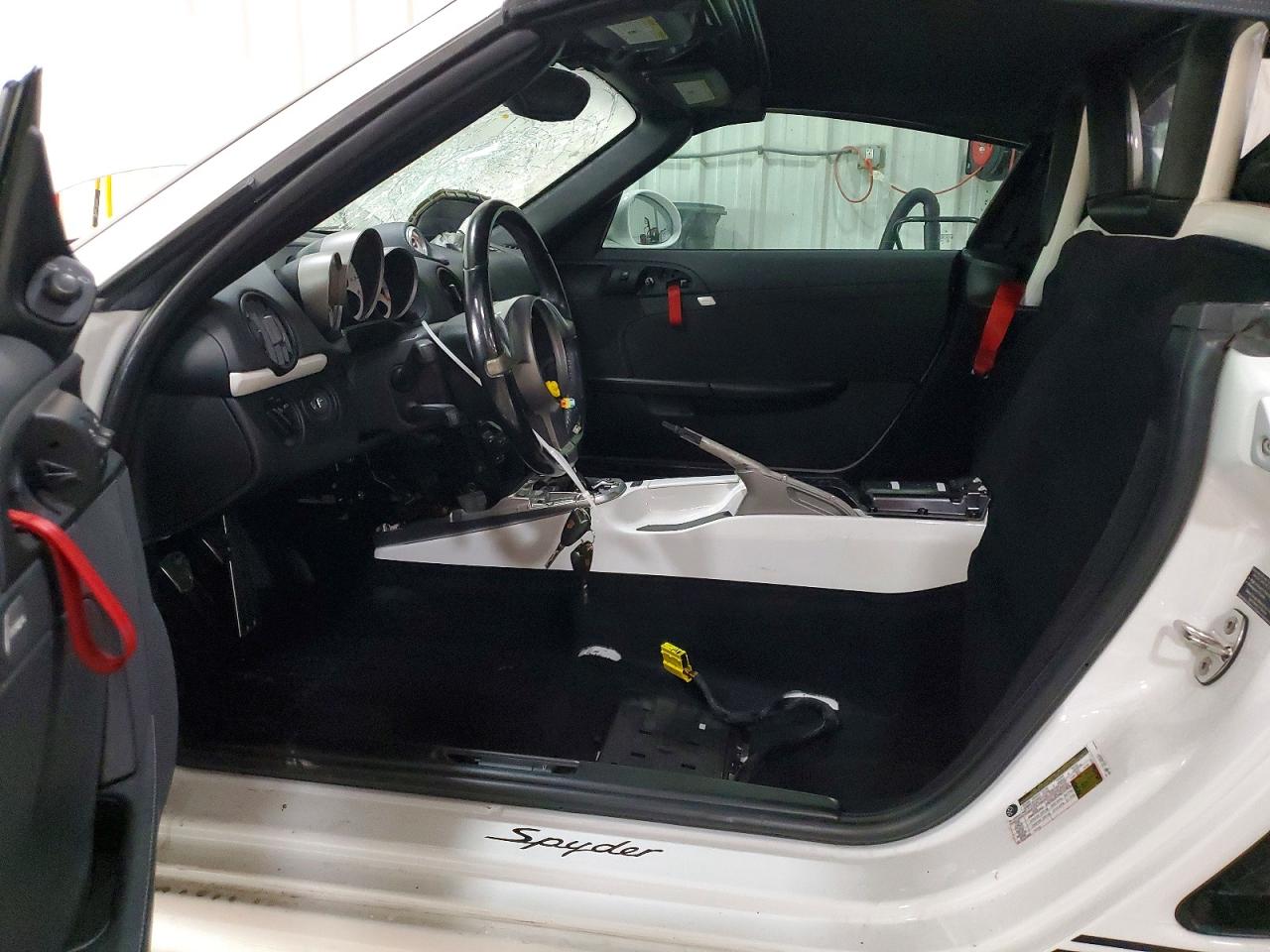 2011 Porsche Boxster S White vin: WP0CB2A83BS745730