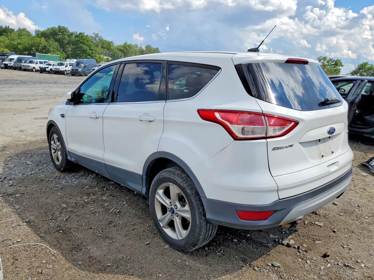 2013 Ford Escape Se White vin: 1FMCU9GX8DUD94639