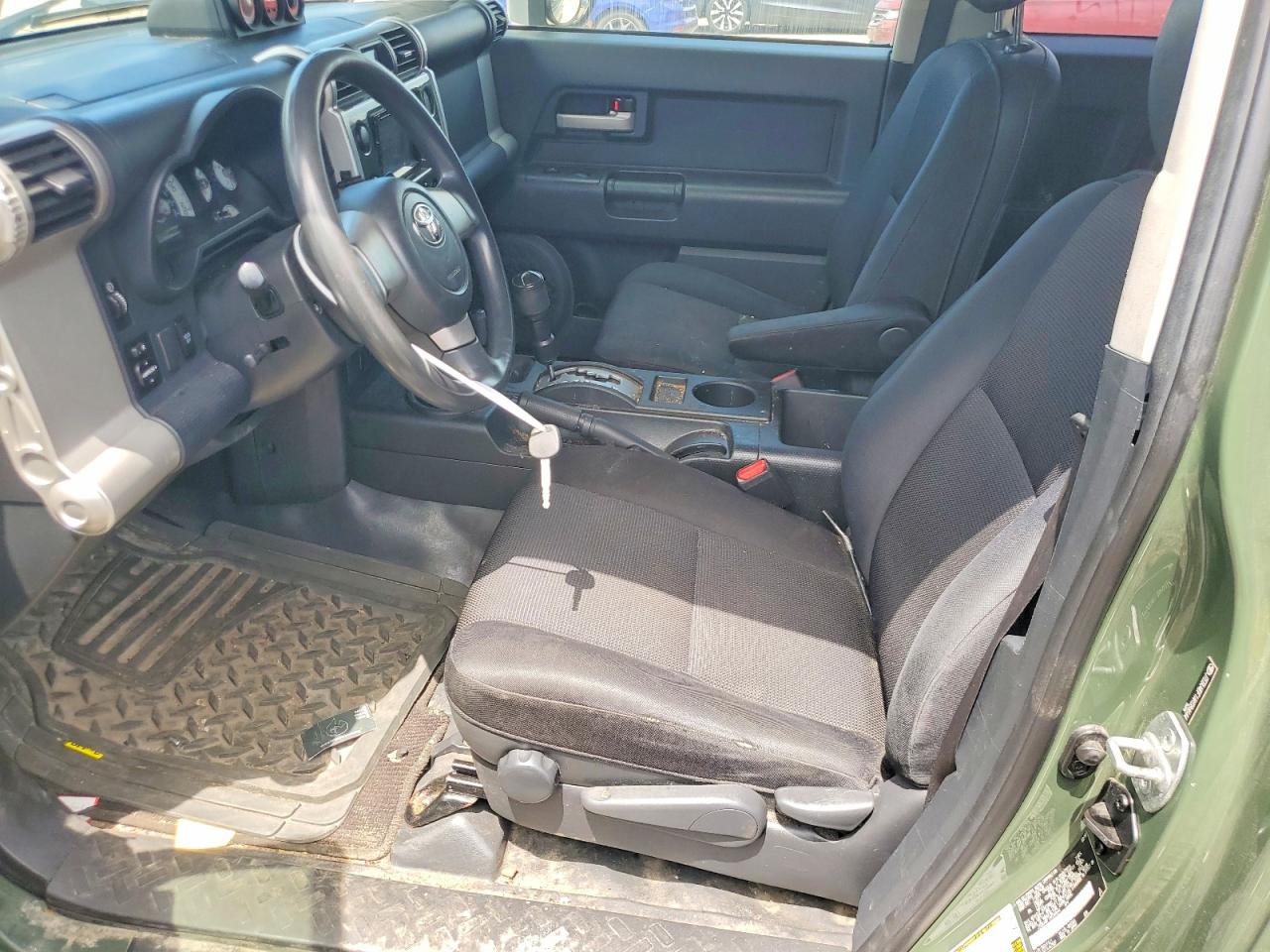 2010 Toyota Fj Cruiser Base Green vin: JTEBU4BF1AK084644