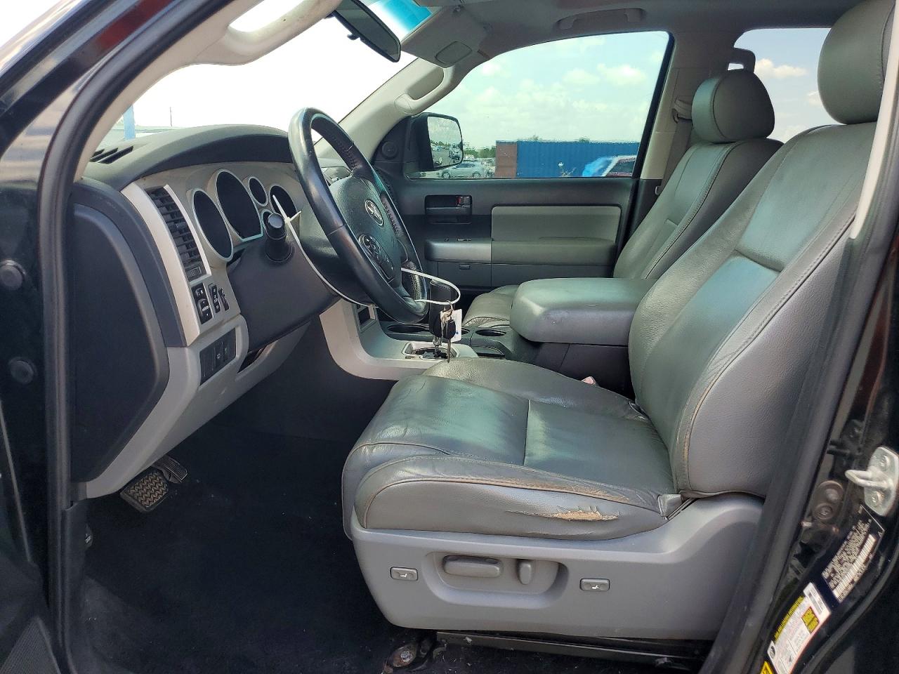 2008 Toyota Sequoia Sr5 Black vin: 5TDBY64A78S020388