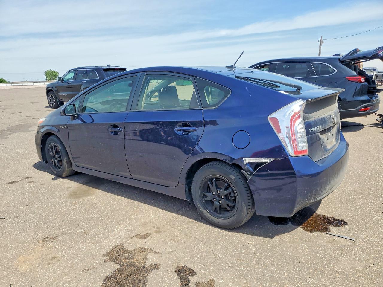 2014 Toyota Prius Three Синий vin: JTDKN3DU4E0365121