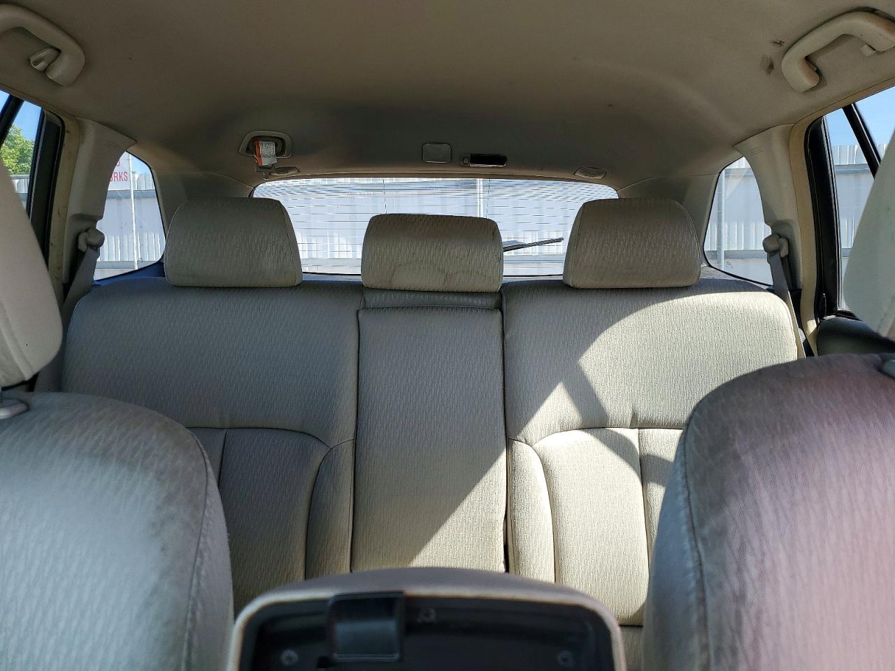2012 Subaru Outback 2.5i Premium White vin: 4S4BRBCC4C3249982