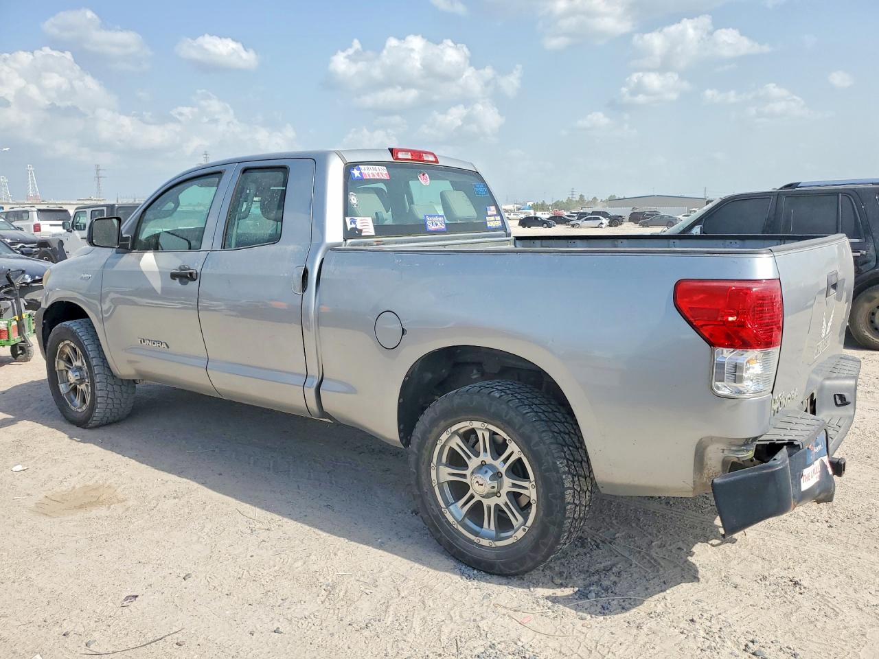 2011 Toyota Tundra Double Cab Sr5 Silver vin: 5TFRM5F15BX032073