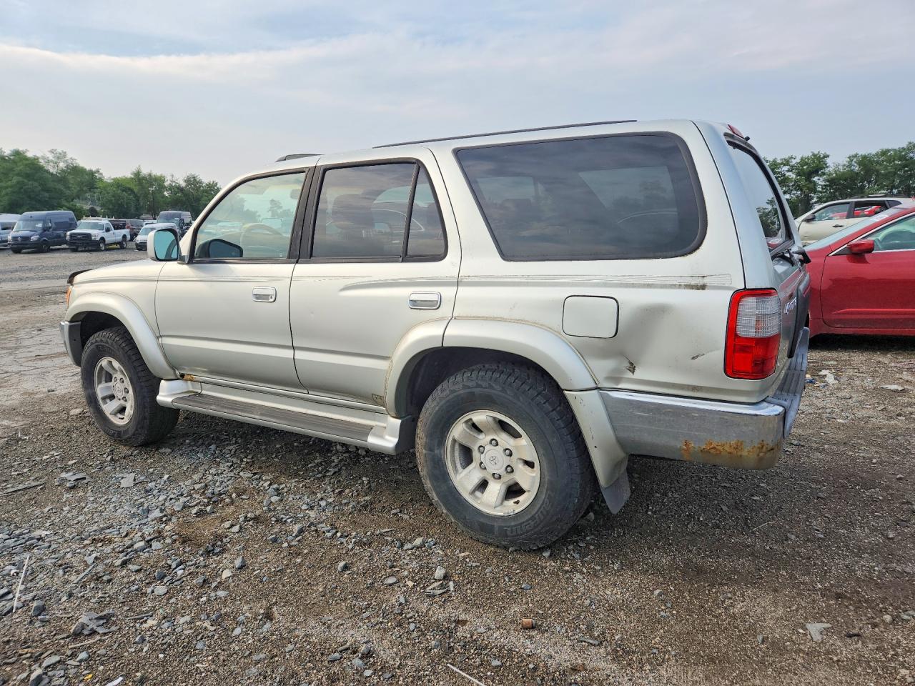2000 Toyota 4runner Sr5 Silver vin: JT3HN86R7Y0304399