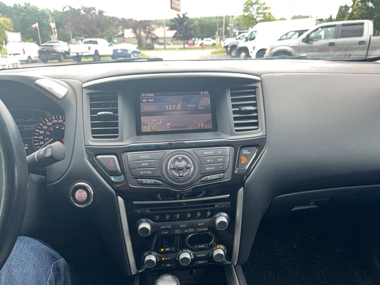 2013 Nissan Pathfinder S Белый vin: 5N1AR2MM3DC689843