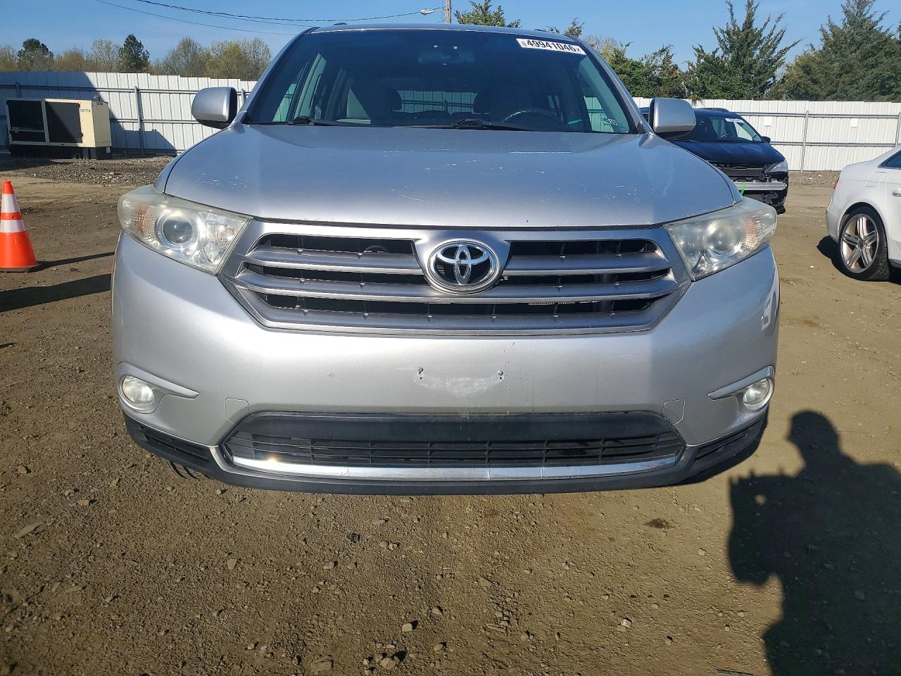 2013 Toyota Highlander Plus Серебряный vin: 5TDBK3EH6DS190554
