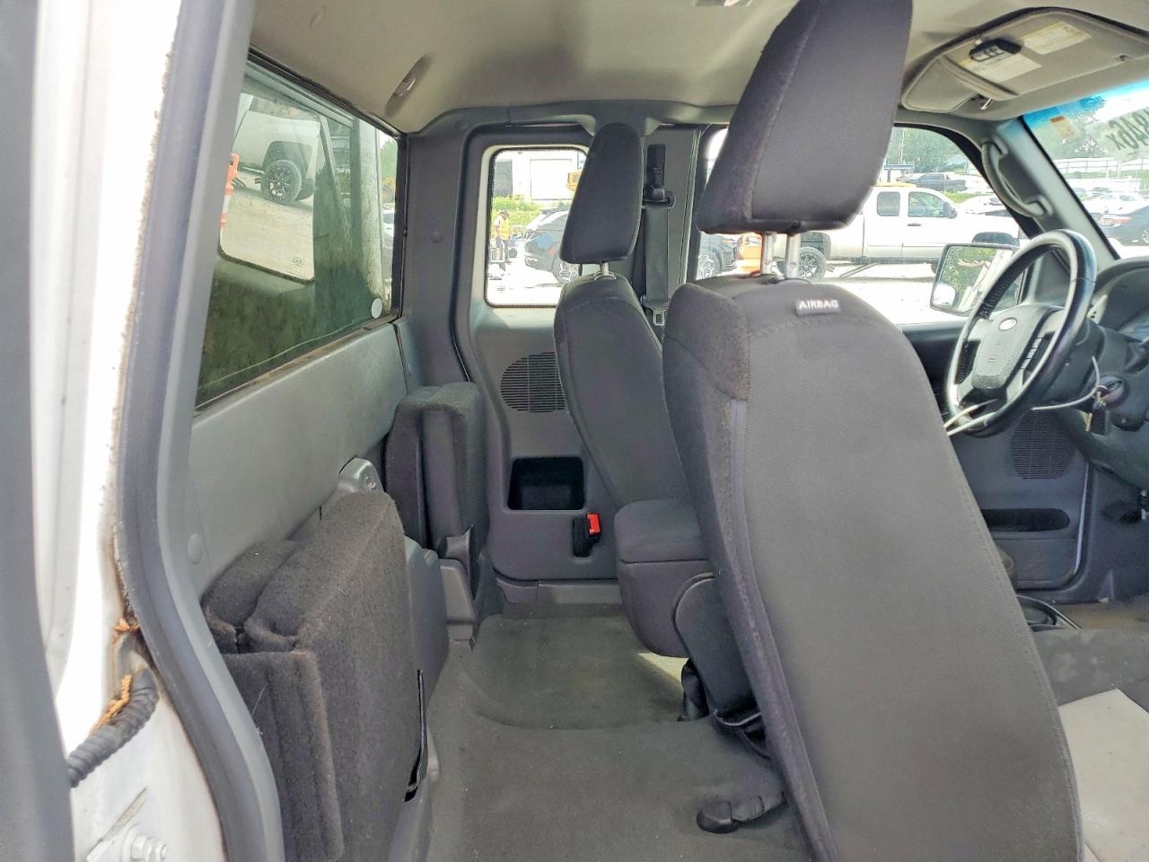 2010 Ford Ranger Super Cab Белый vin: 1FTKR4EE4APA46692