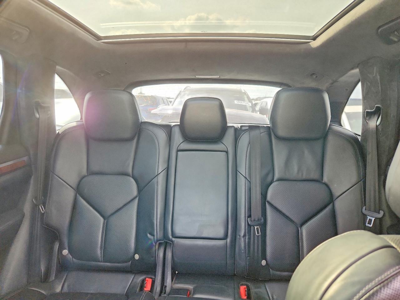 2014 Porsche Cayenne Gts Black vin: WP1AD2A23ELA73470