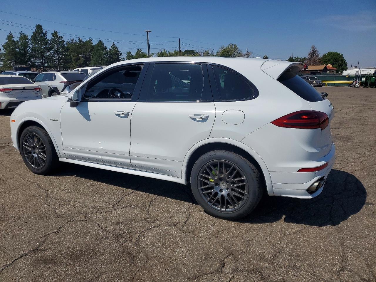 2015 Porsche Cayenne Se Hybrid White vin: WP1AE2A21FLA52521