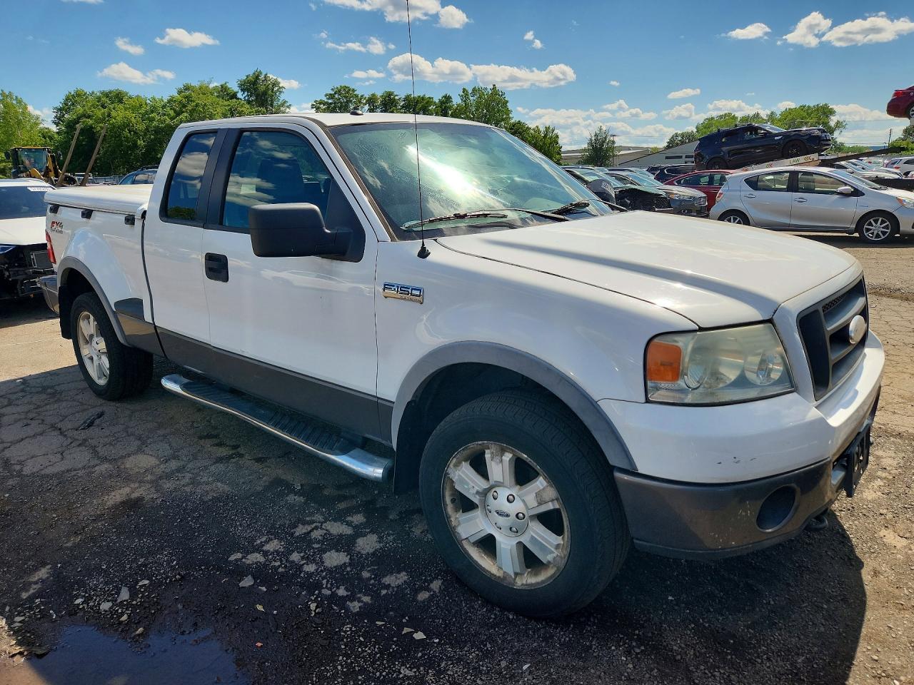2006 Ford F150 White vin: 1FTPX04586KD41000