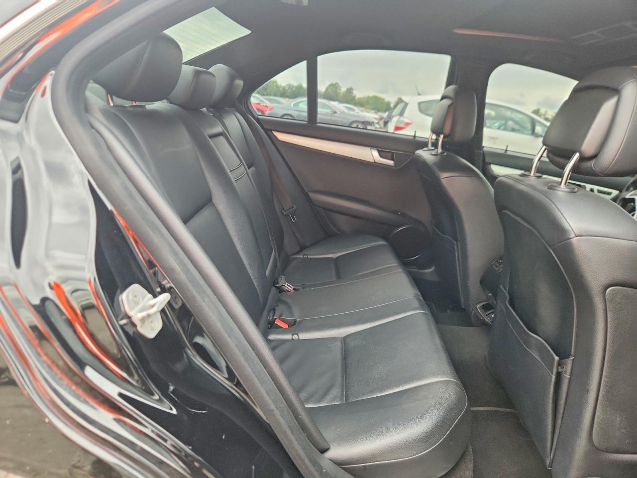 2013 Mercedes-benz C 300 4matic Black vin: WDDGF8AB0DR301550