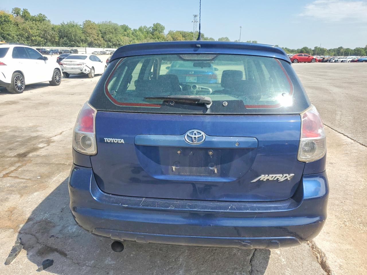 2005 Toyota Matrix Base Blue vin: 2T1KR32EX5C333294