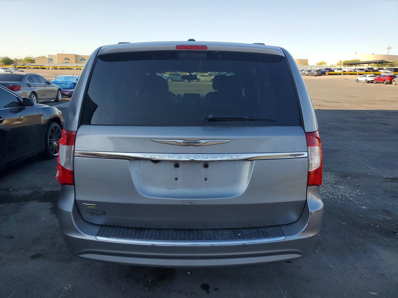 2013 Chrysler Town & Country Touring Silver vin: 2C4RC1BGXDR674277