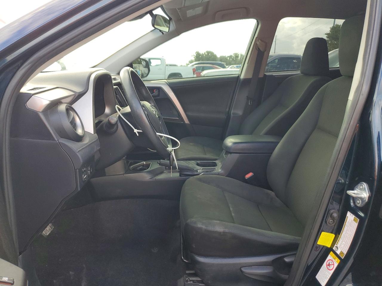 2018 Toyota Rav4 Le Teal vin: JTMZFREV5JJ168386