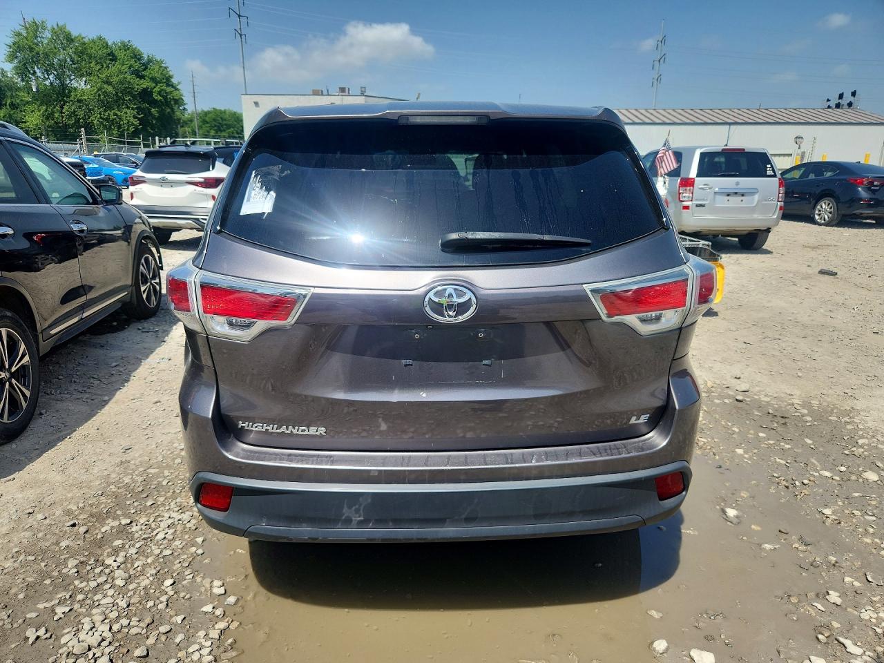 2014 Toyota Highlander Le Gray vin: 5TDZARFH3ES005803