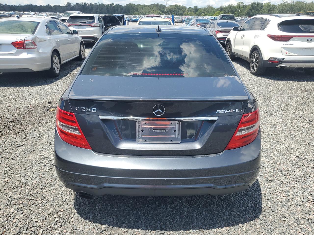 2013 Mercedes-benz C 250 Gray vin: WDDGF4HB5DR270892