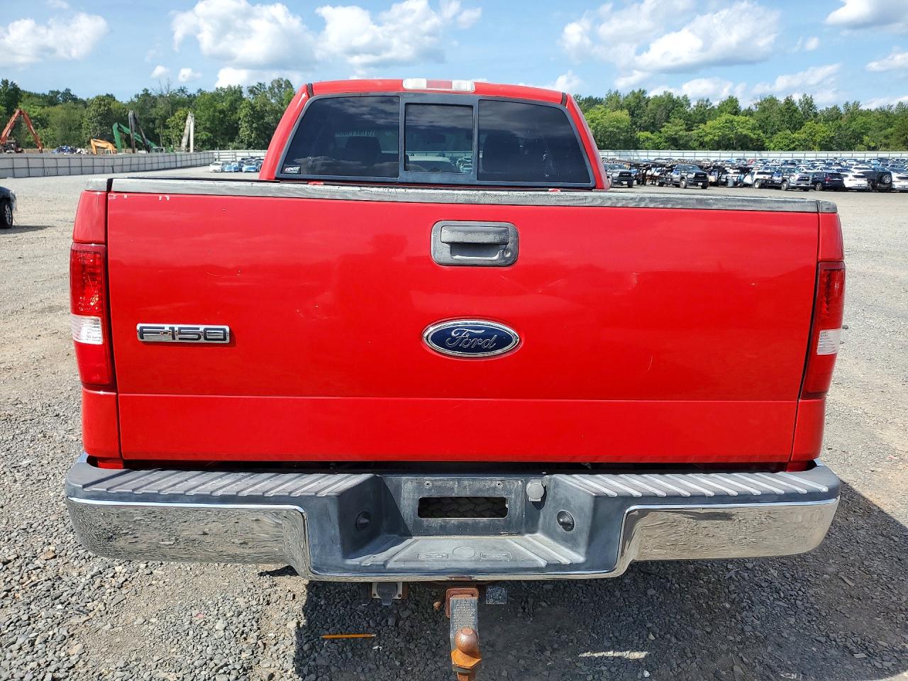 2005 Ford F150 Red vin: 1FTPX14515FA14516