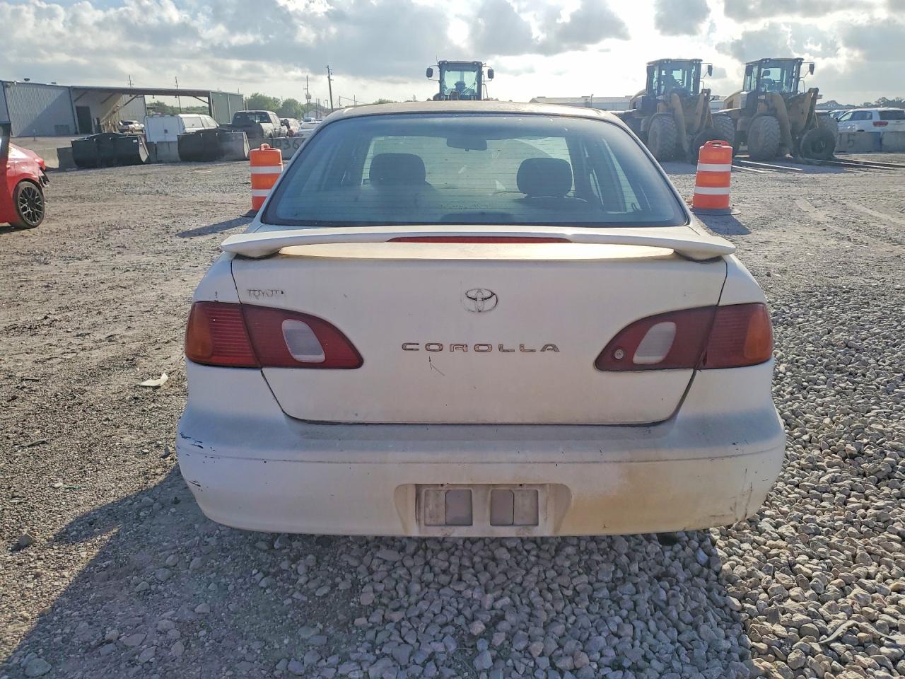 1999 Toyota Corolla Ve White vin: 1NXBR12EXXZ288797