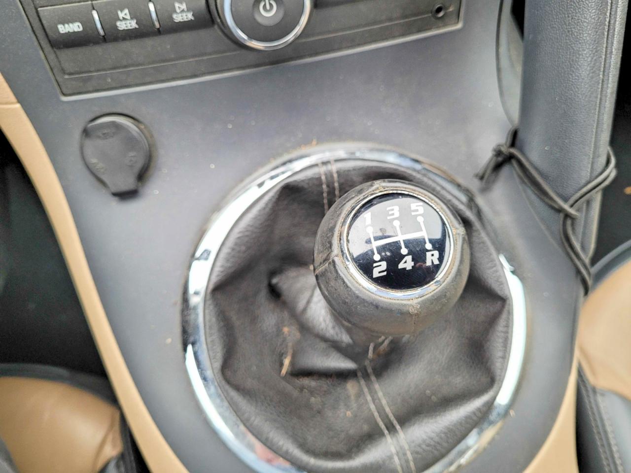 2006 Pontiac Solstice Silver vin: 1G2MB33B86Y106981