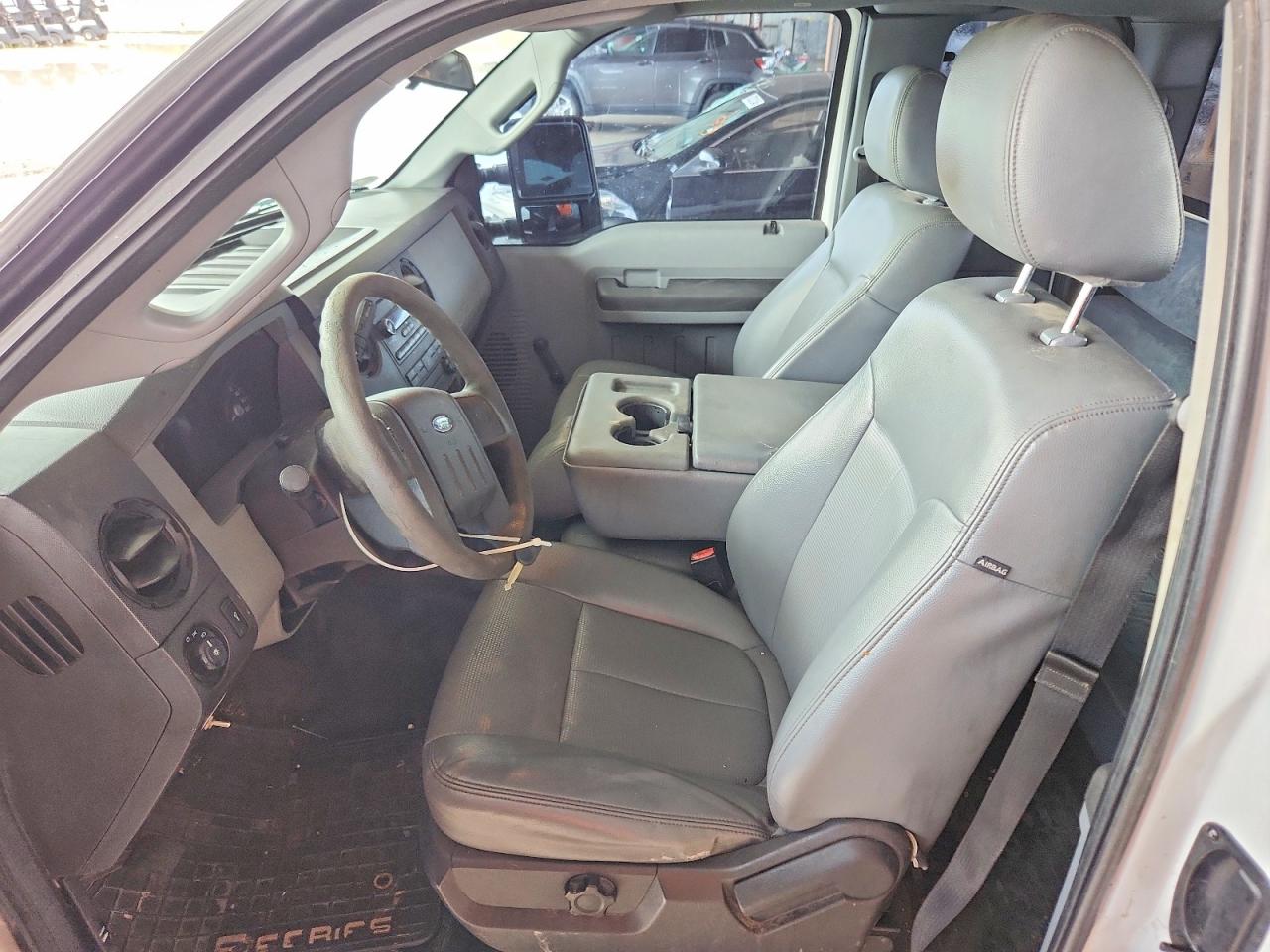 2014 Ford F250 Super Duty White vin: 1FT7X2A62EEB24886