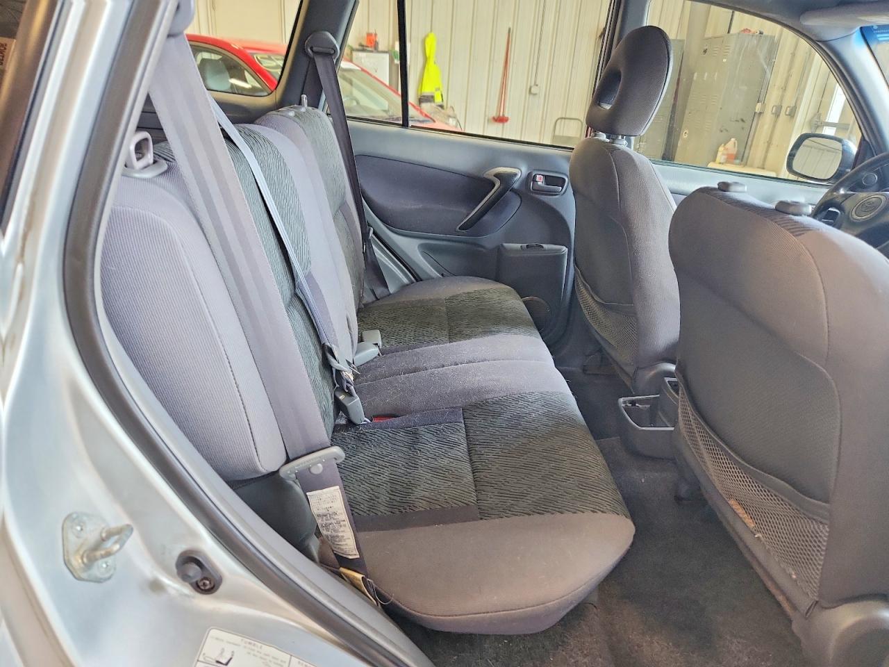 2003 Toyota Rav4 Base Silver vin: JTEGH20V930114772