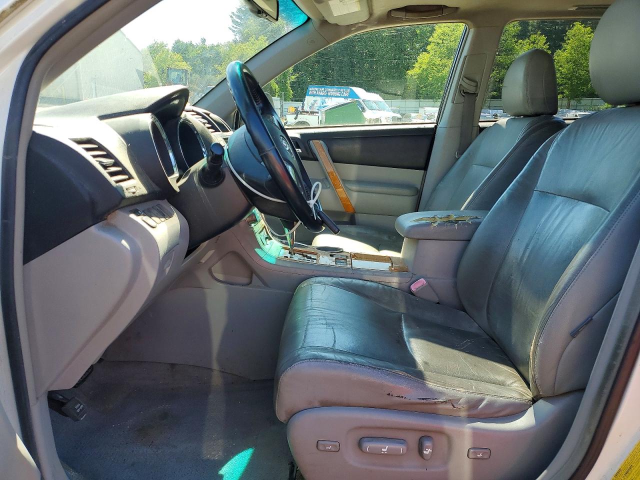 2008 Toyota Highlander Hybrid Limited White vin: JTEEW44A882001505
