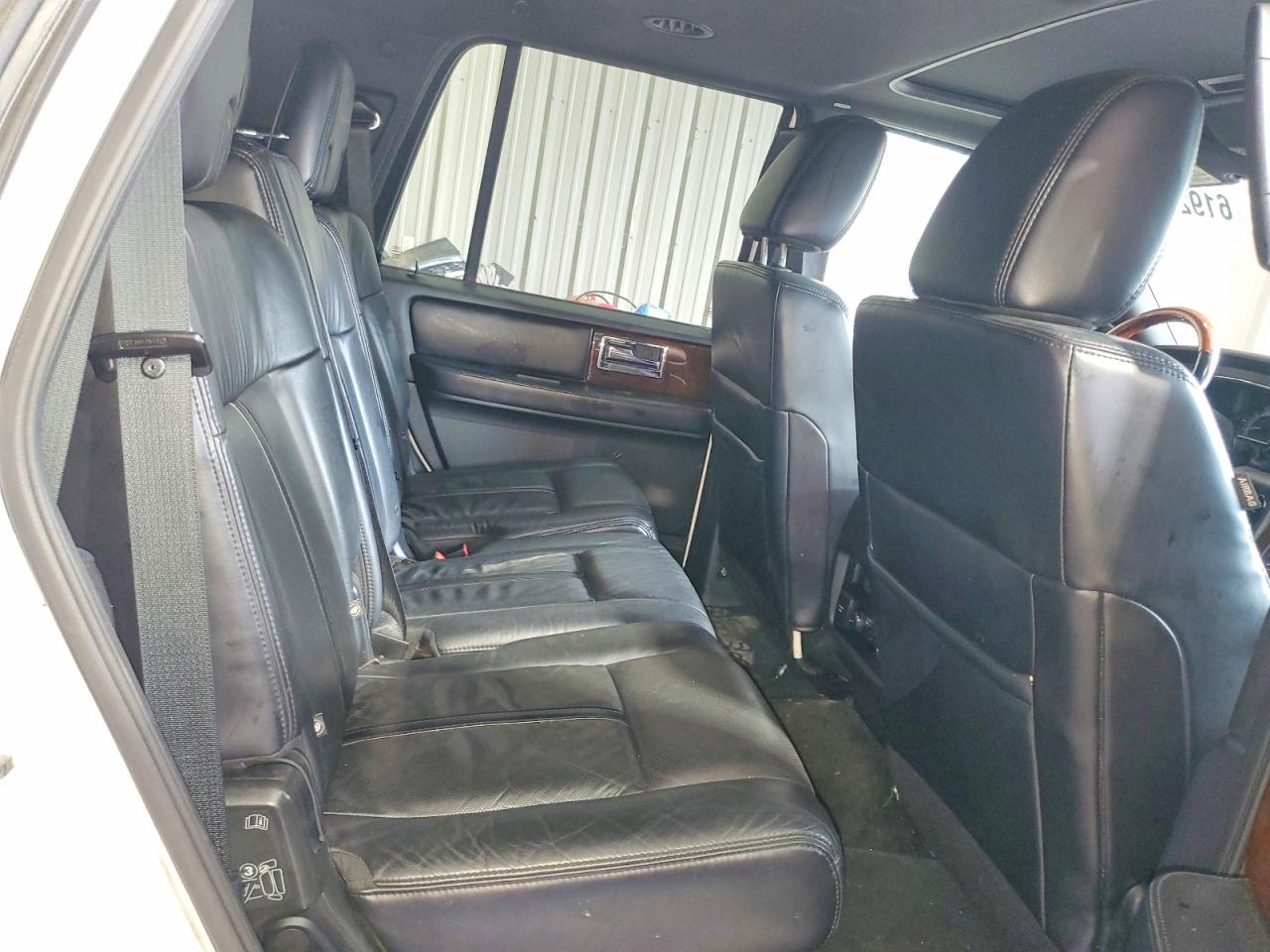 2015 Lincoln Navigator Белый vin: 5LMJJ2JT8FEJ01720