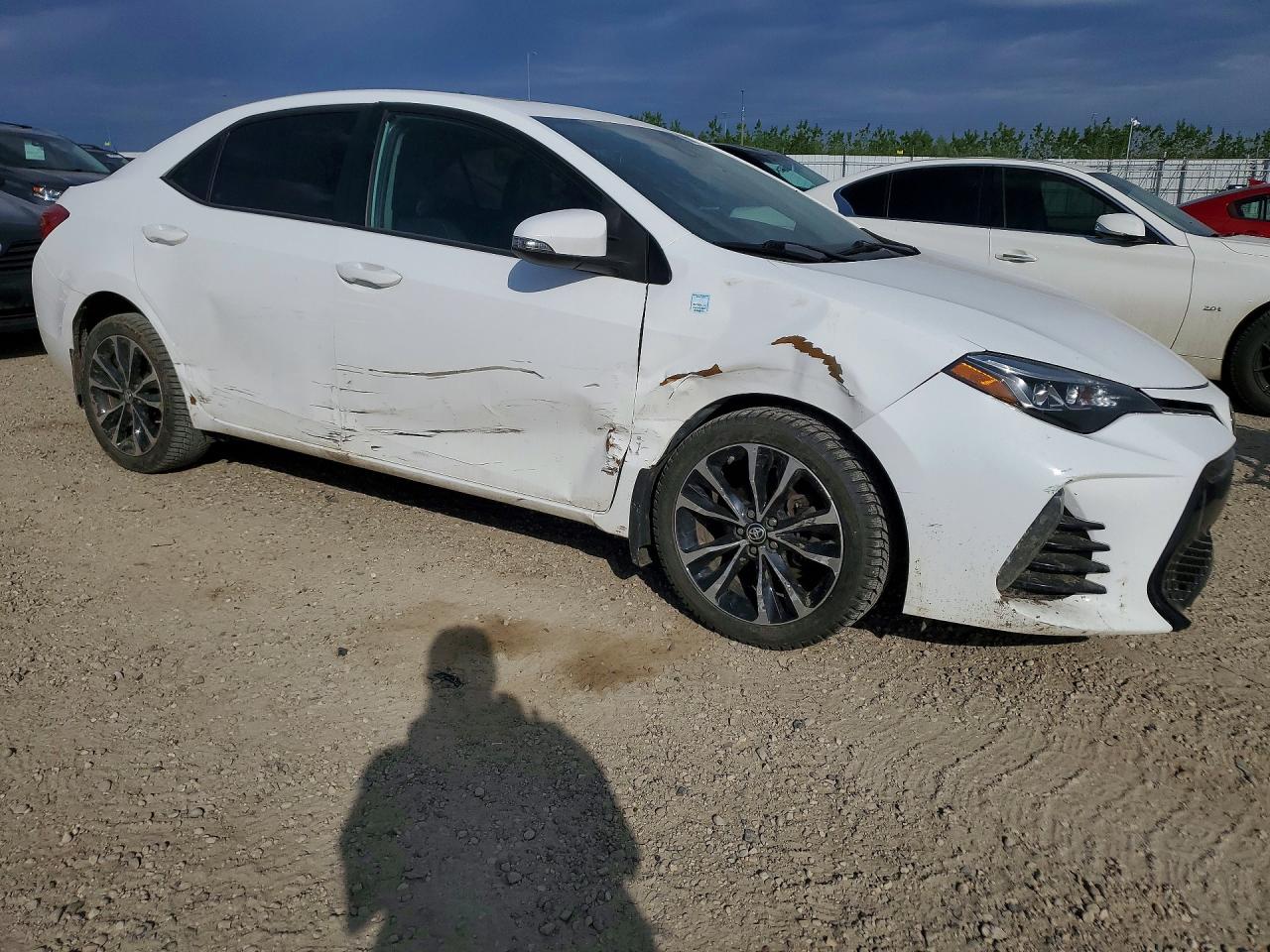 2019 Toyota Corolla L White vin: 2T1BURHE4KC185082