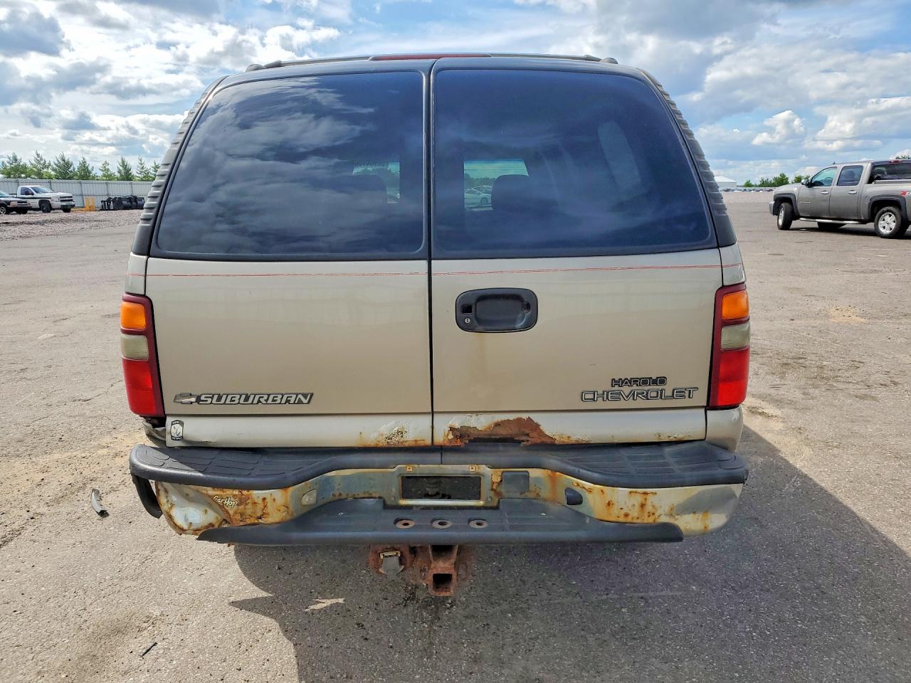 2003 Chevrolet Suburban K2500 Tan vin: 3GNGK26U03G153354