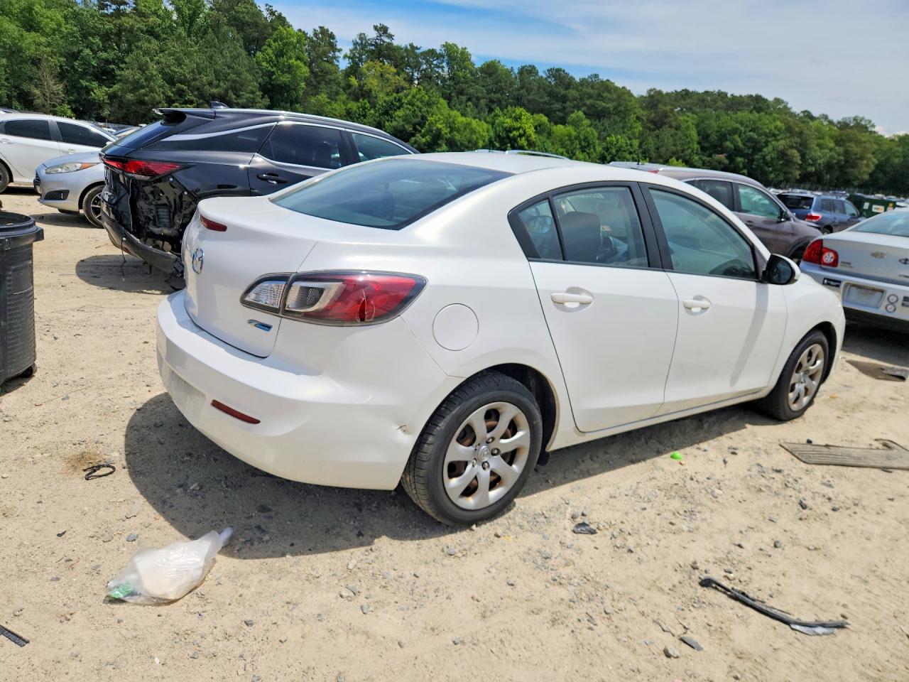 2013 Mazda 3 I White vin: JM1BL1U75D1706670
