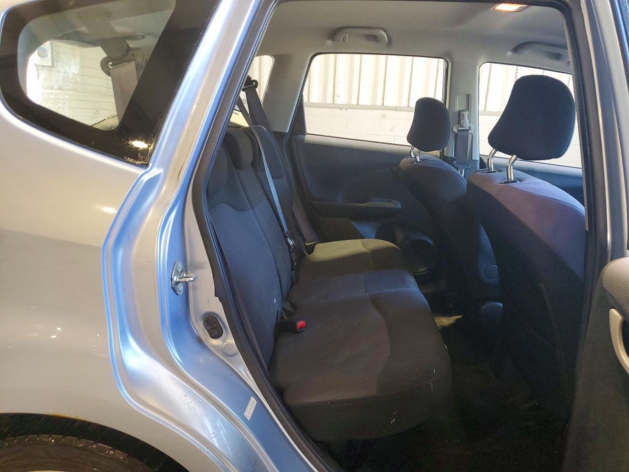 2009 Honda Fit Sport Silver vin: JHMGE88479S054269