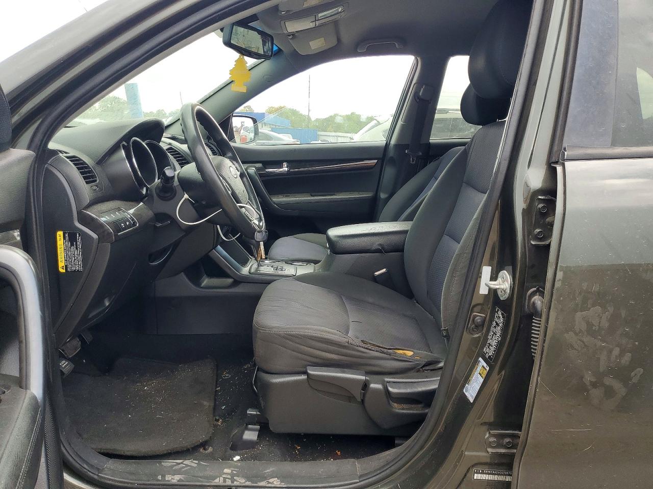 2012 Kia Sorento Lx Silver vin: 5XYKT4A29CG190757