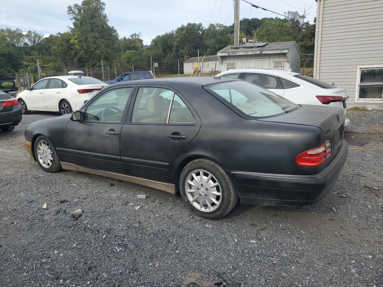 2000 Mercedes-benz E 320 Черный vin: WDBJF65JXYB111970