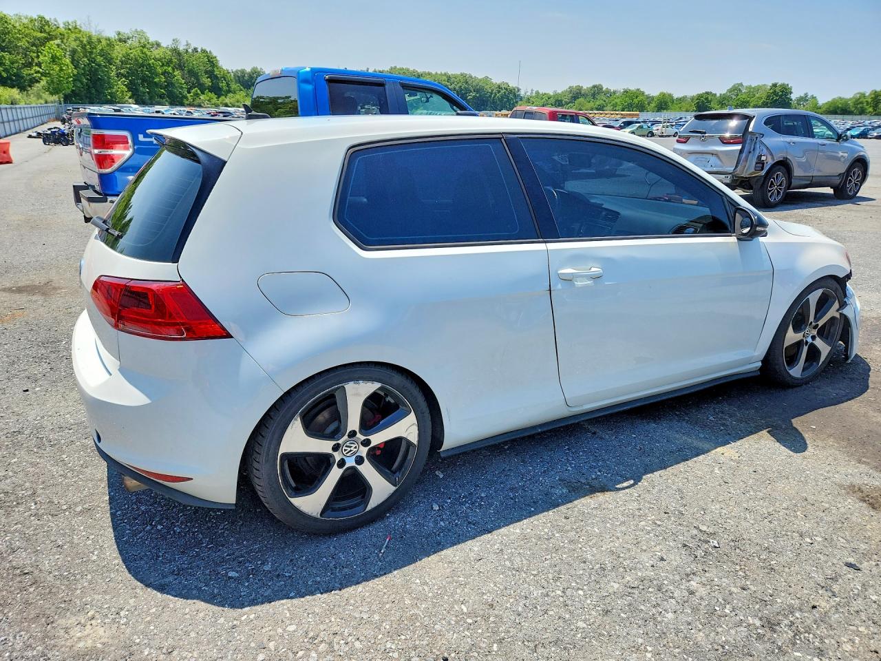 2015 Volkswagen Gti White vin: 3VWYT7AU7FM042320