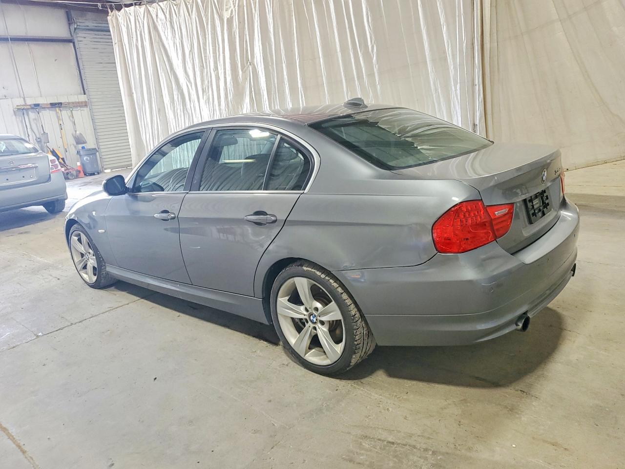 2011 Bmw 335 Xi Gray vin: WBAPL5C57BA920132