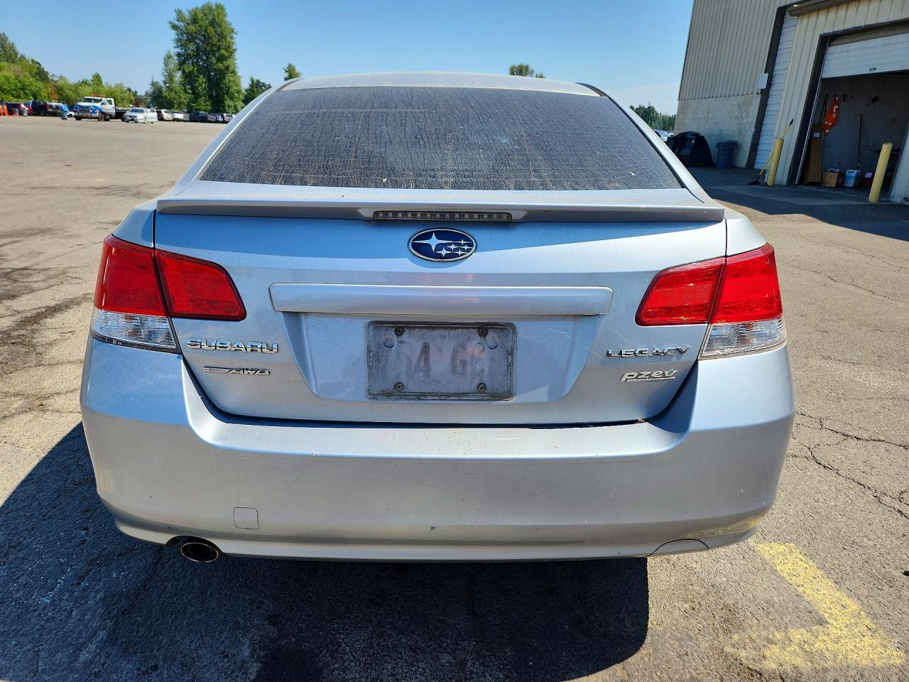 2013 Subaru Legacy 2.5i Premium Silver vin: 4S3BMBG64D3003751