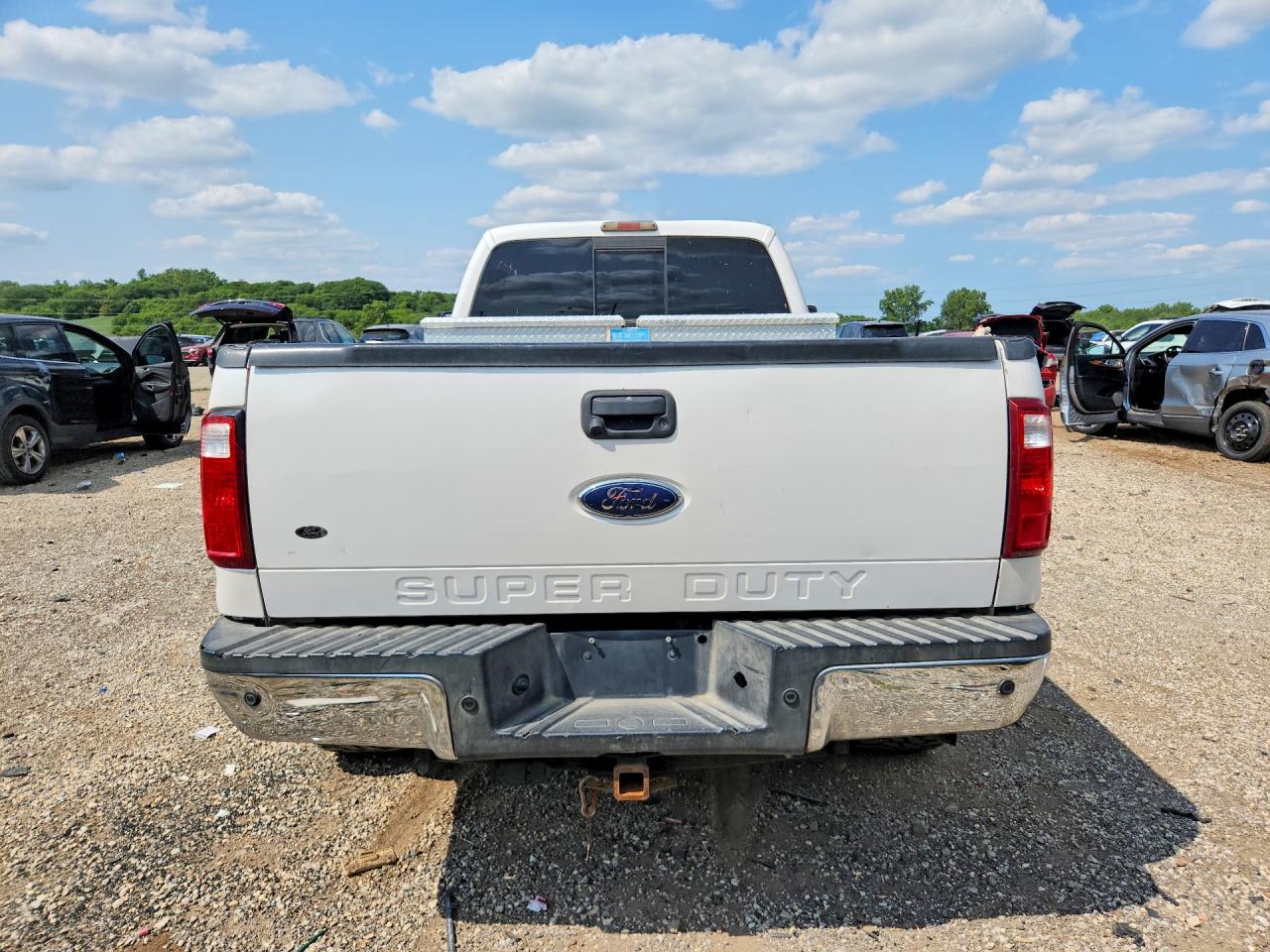 2010 Ford F350 Super Duty White vin: 1FTWW3BR5AEB33993