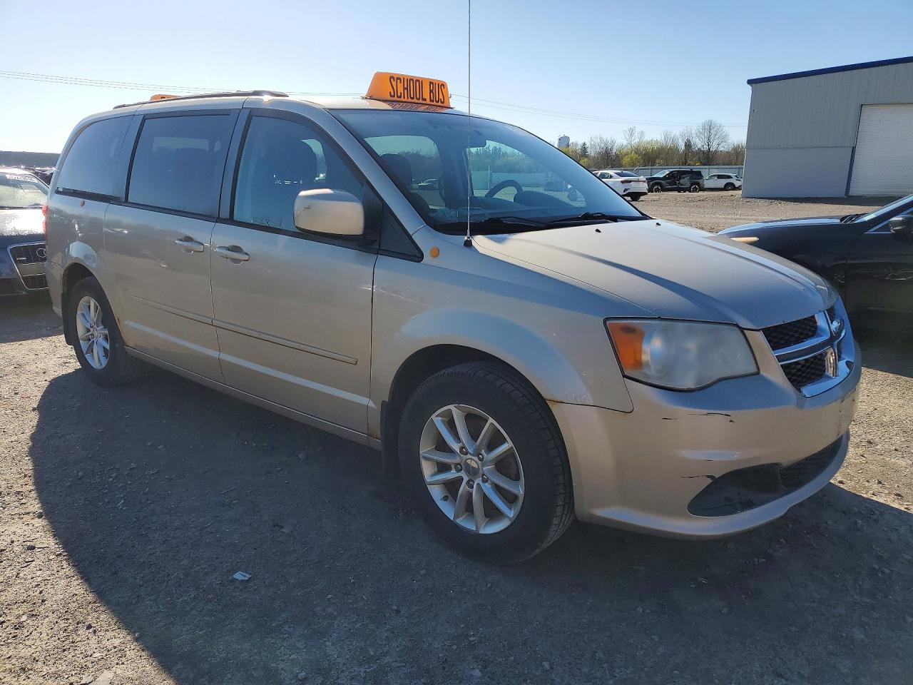 2014 Dodge Grand Caravan Sxt Beige vin: 2C4RDGCG3ER291569