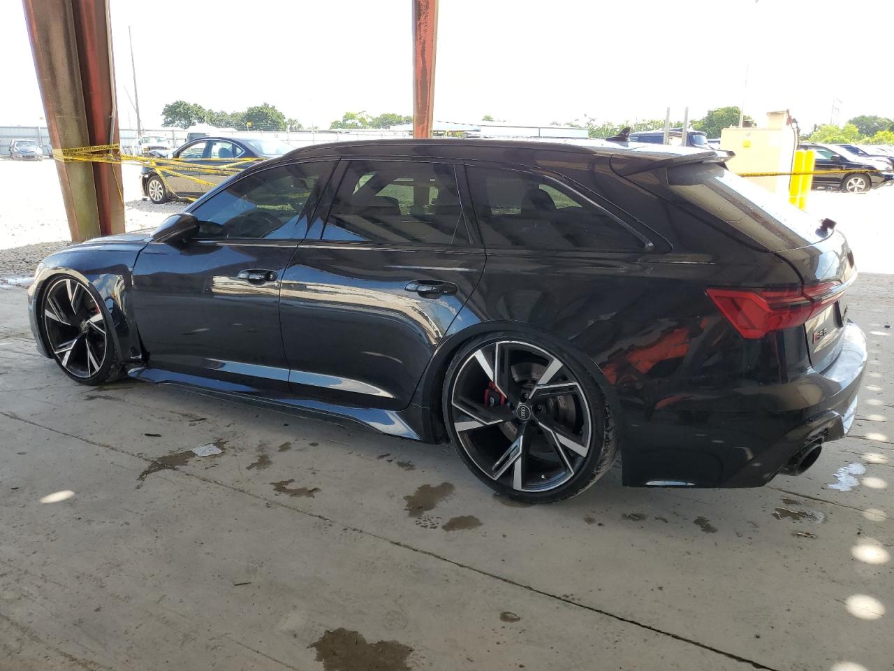 2021 Audi Rs6    Black vin: WUA1CBF25MN904227