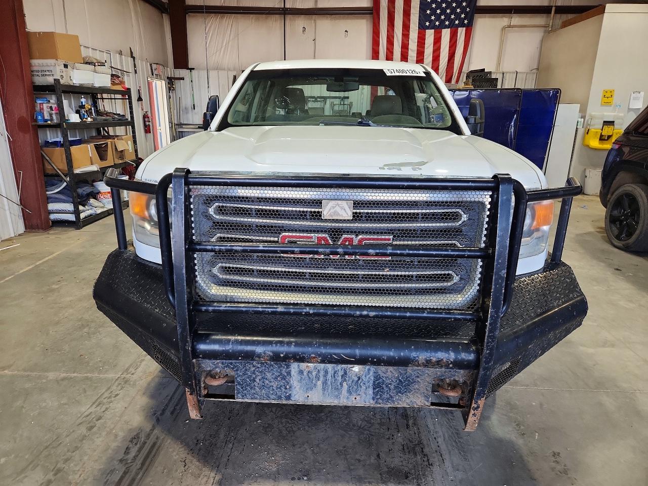 2015 Gmc Sierra K2500 Heavy Duty White vin: 1GT12XEG0FF125681