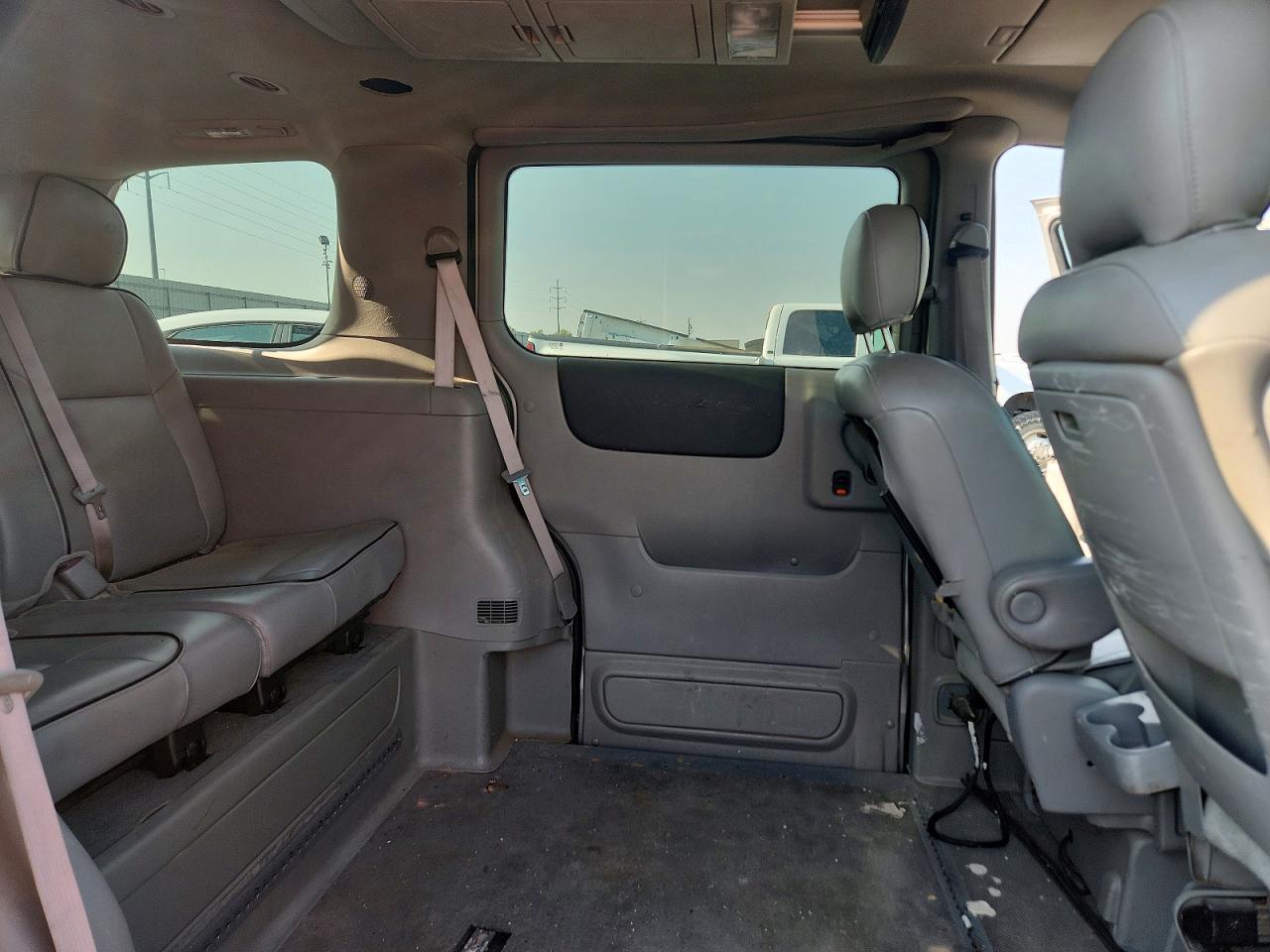2007 Buick Terraza Incomplete Серебряный vin: 4GLDV13W77D212453