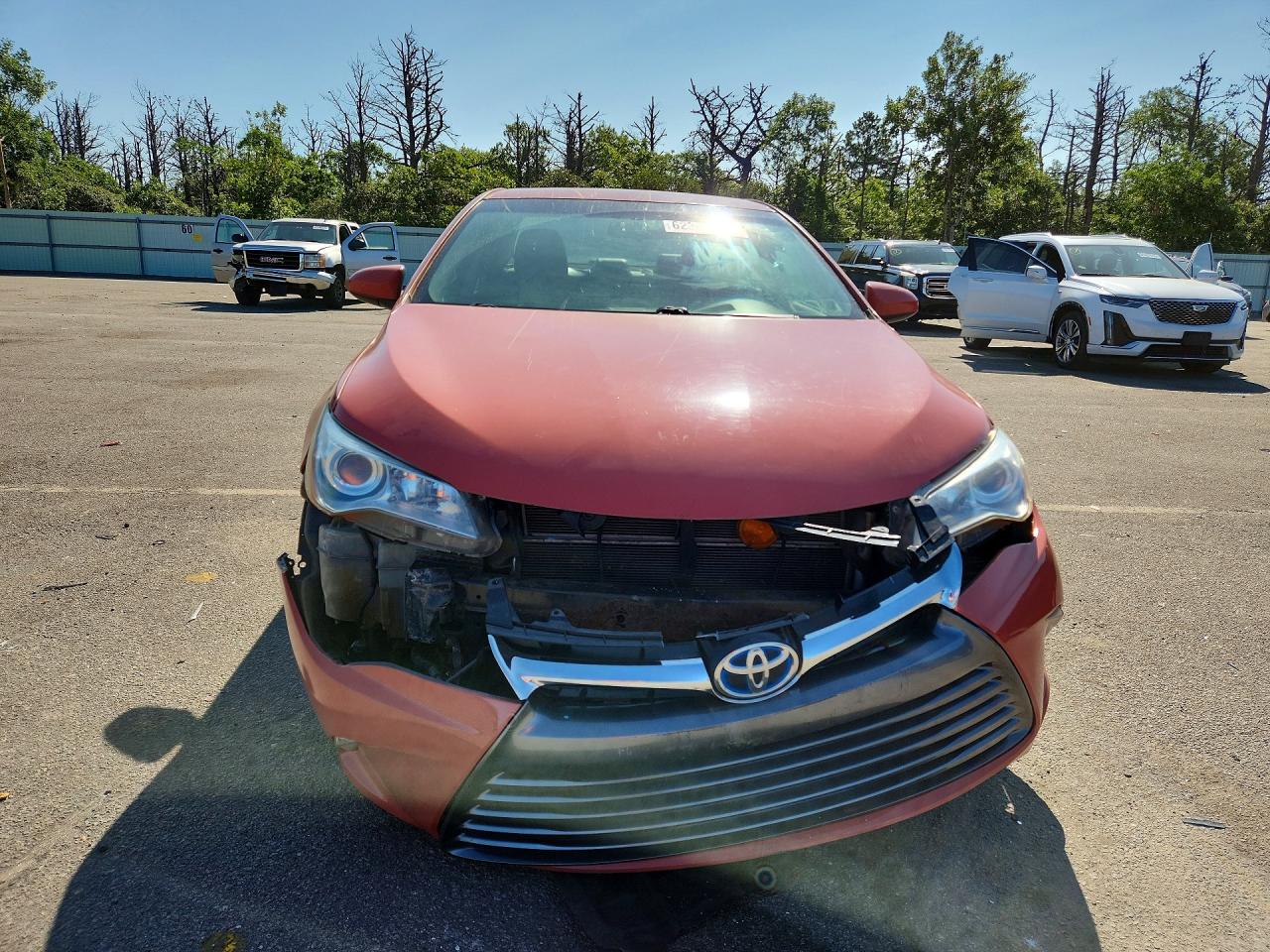 2015 Toyota Camry Hybrid Le Оранжевый vin: 4T1BD1FKXFU150710