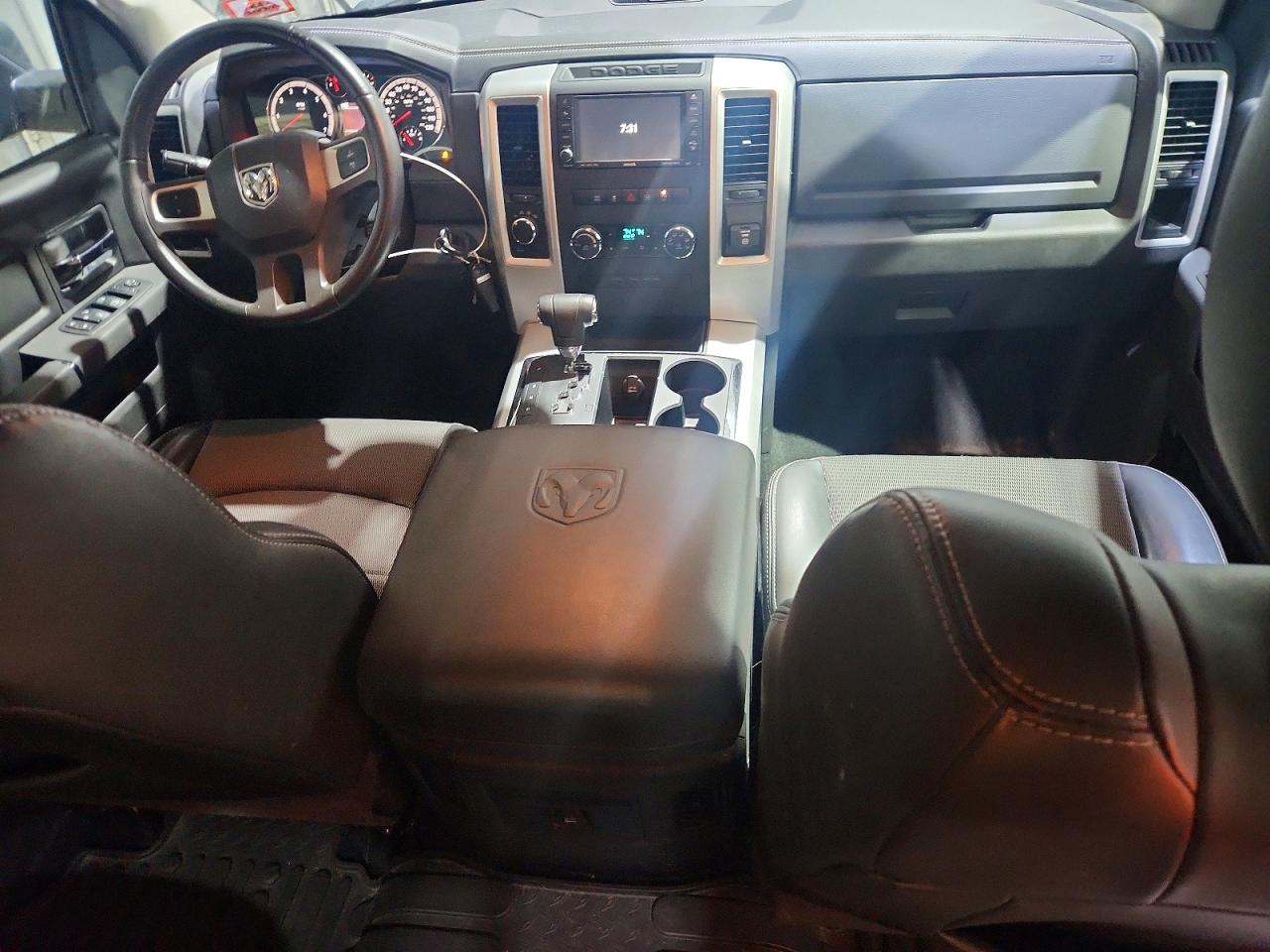 2011 Dodge Ram 1500 Green vin: 1D7RV1CT2BS629812