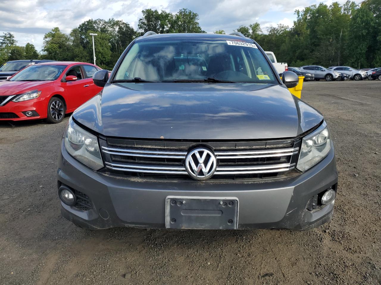 2012 Volkswagen Tiguan S Серый vin: WVGBV7AXXCW078507