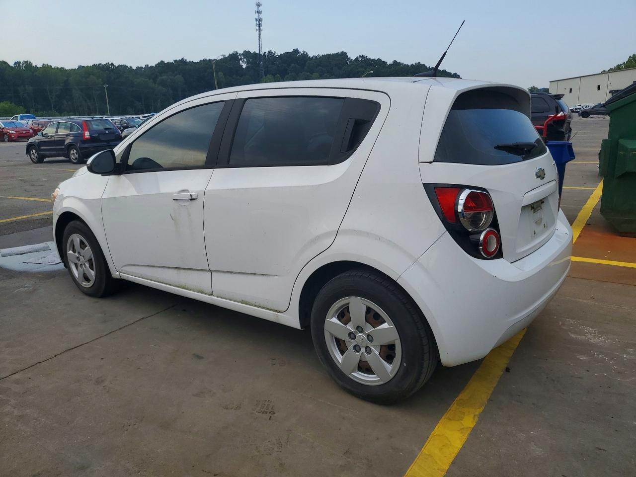2014 Chevrolet Sonic Ls White vin: 1G1JA6SH9E4195595