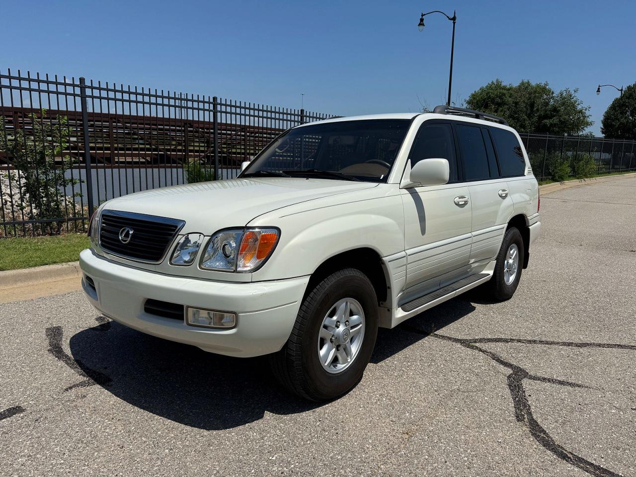 1998 Lexus Lx 470 White vin: JT6HT00W9W0023792