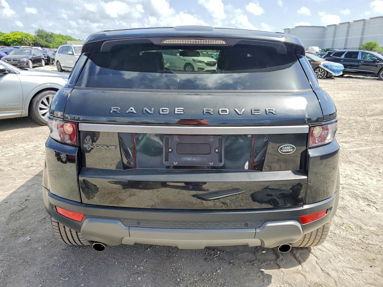2015 Land Rover Range Rover Evoque Pure Premium Черный vin: SALVR2BG2FH992968