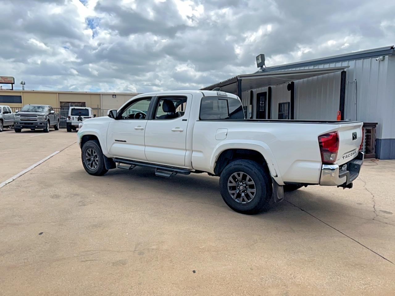 2022 Toyota Tacoma Sr5 V6 White vin: 3TMBZ5DNXNM036865