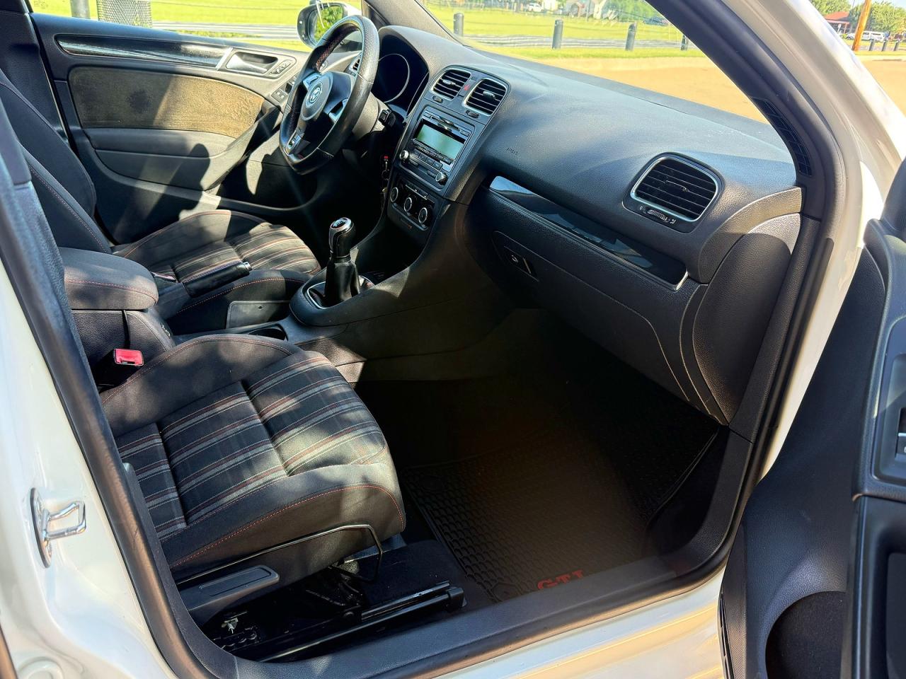 2013 Volkswagen Gti Белый vin: WVWGD7AJ8DW119484